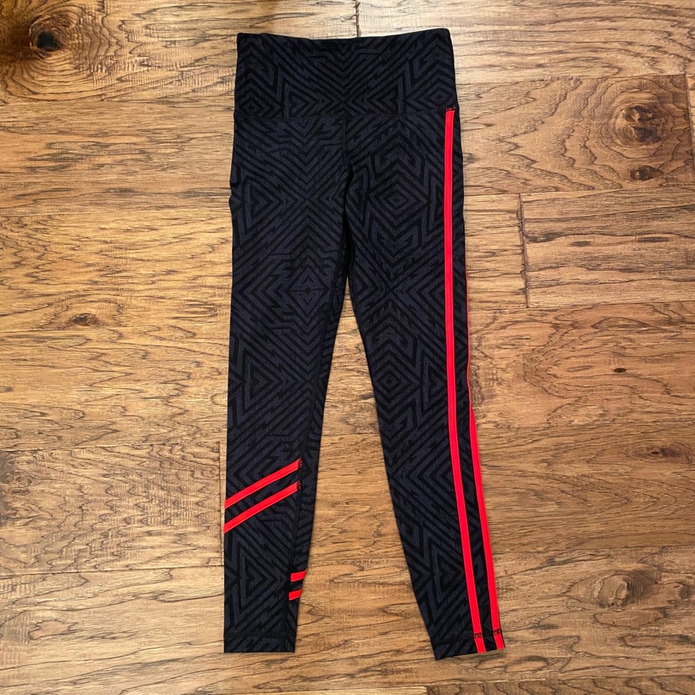 Vimmia Peloton Womens Leggings Small Black Red Geometric Stripe Yoga Pants  NWOT